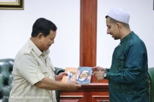 Hadiah Istimewa dari Habib Jafar untuk Menhan Prabowo