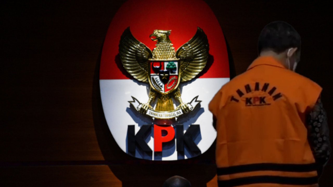 KPK Ciduk Mantan DPRD Jambi yang Terlibat Suap Rancangan APBD 2017-2018 (1)