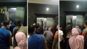 Aduh! ASN Hamil Terjebak di Lift Gedung Balaikota Depok