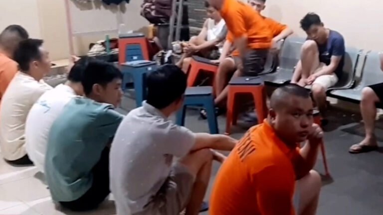 Imigrasi Surakarta Gerebek 23 WNA Asal Tiongkok dan Taiwan di Sebuah Kos Kosan