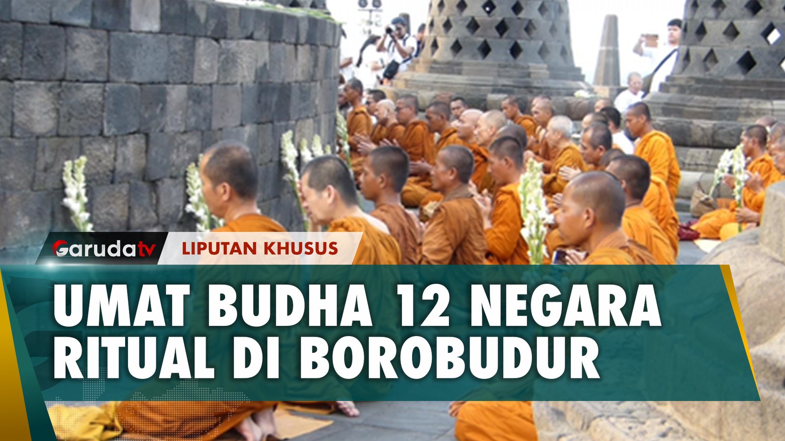 33 Biksu Jalan Kaki dari Thailand Tiba di Borobudur