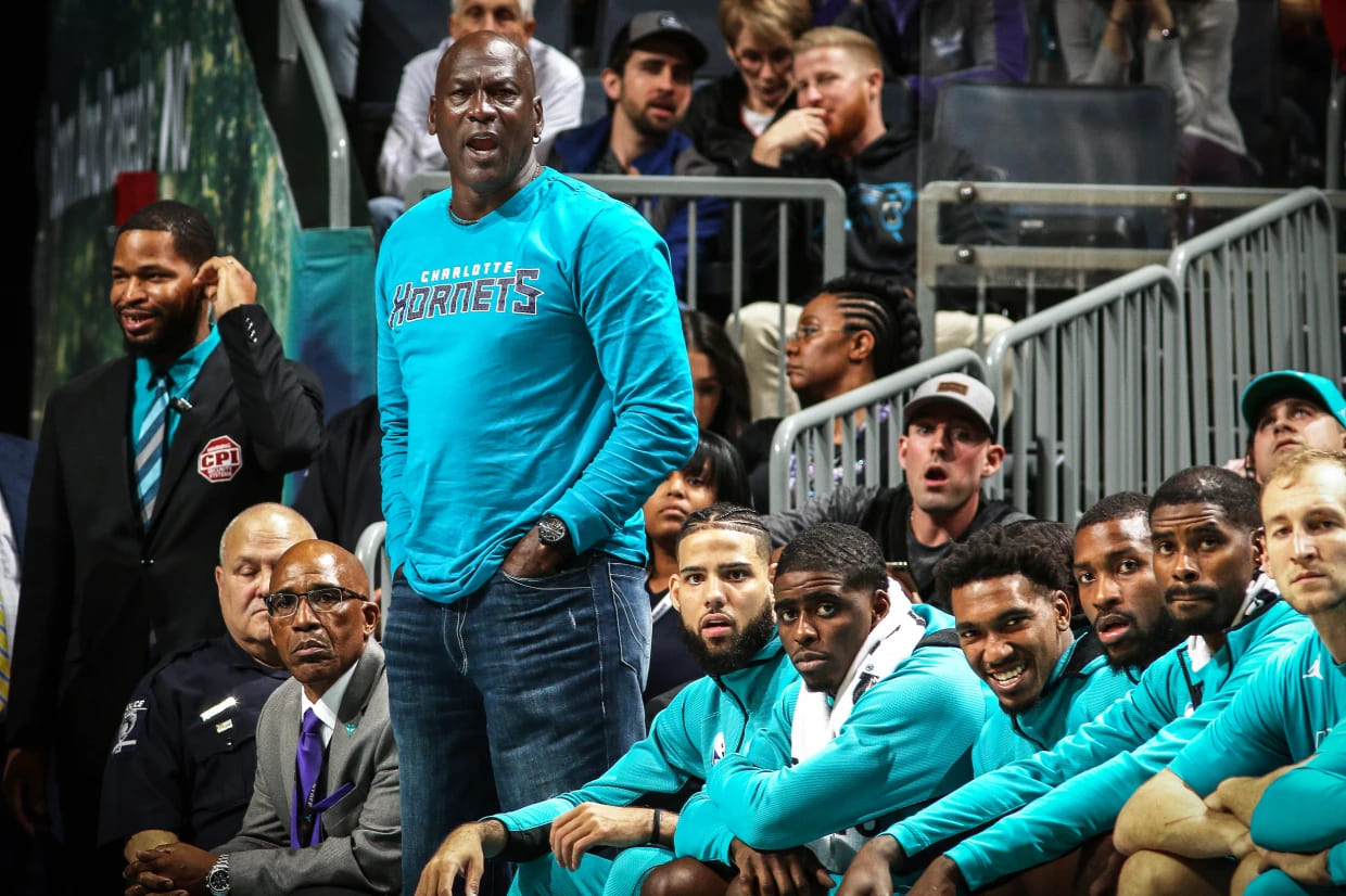 Legenda NBA Michael Jordan Jual Charlotte Hornets 3 Miliar Dolar