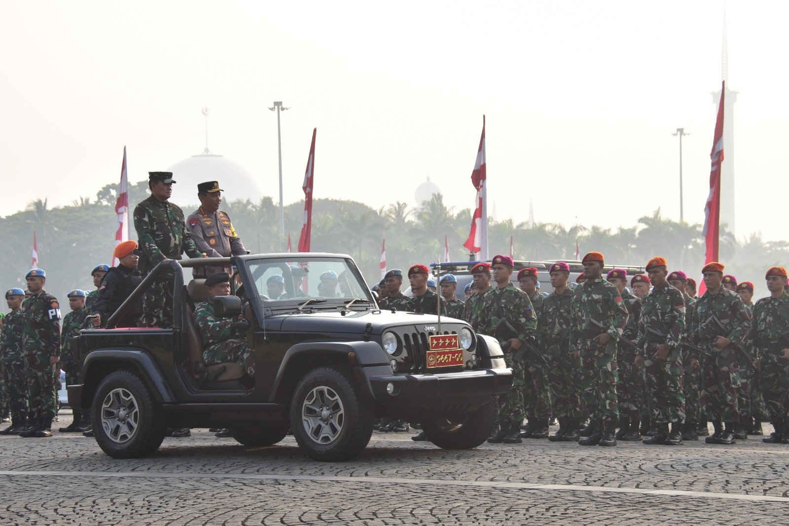 Dankormar Hadiri Apel Gelar Pasukan Pengamanan KTT Ke - 43 Asean Di Monas
