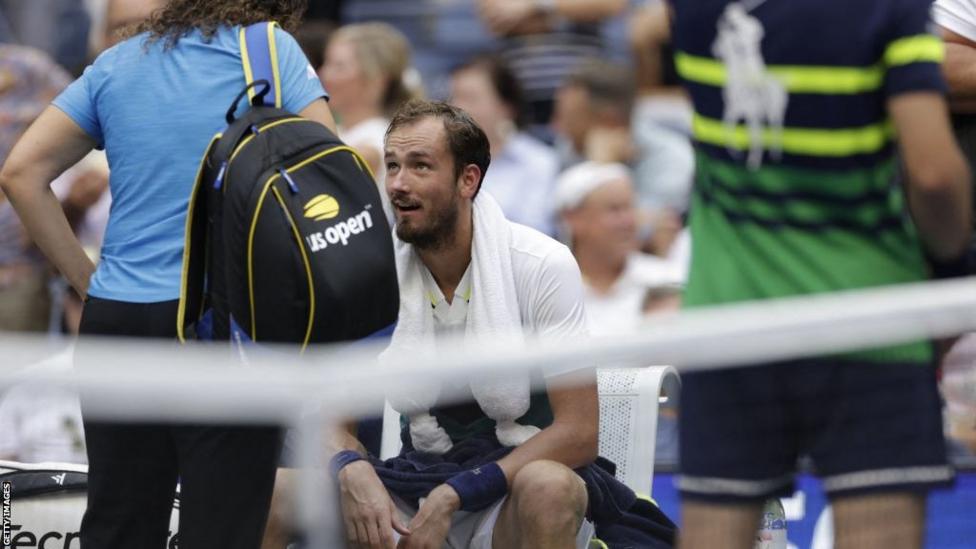 Diserang Gelombang Panas, Daniil Medvedev Kalahkan Andrey Rublev dan Melaju ke Semifinal US Open
