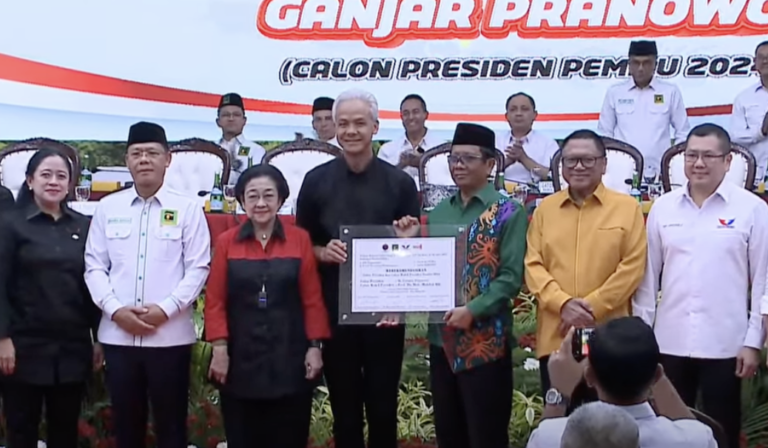 Mahfud MD Ditunjuk jadi Cawapres Ganjar, Megawati: "Dia Pendekar Hukum"