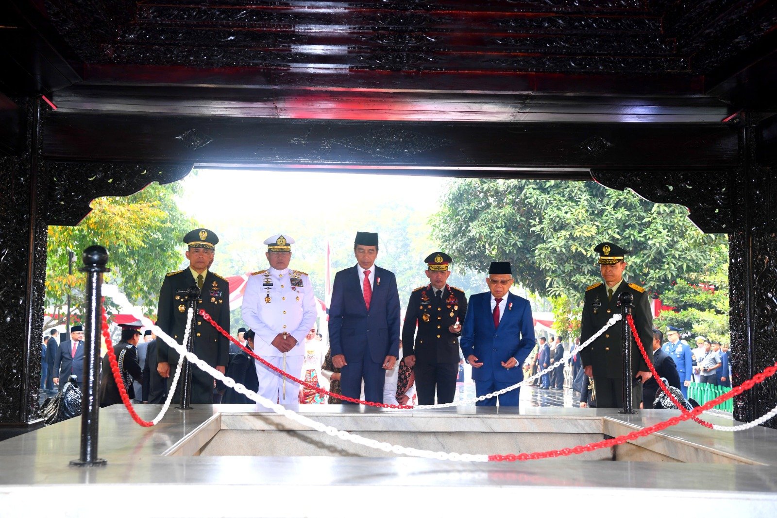 Presiden Jokowi Pimpin Upacara Peringatan Hari Kesaktian Pancasila di Lubang Buaya