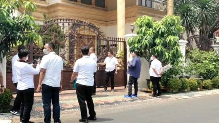 Rumah Sewaan Firli di Kertanegara Digeledah Polisi