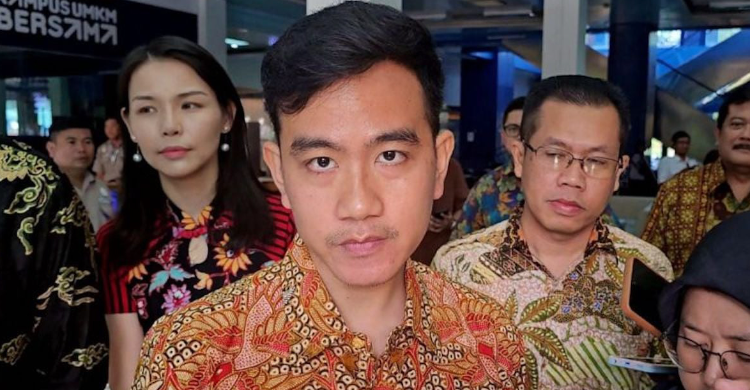 Five Top Hot News Politic Garuda TV, Gibran Akan Masuk Golkar ?