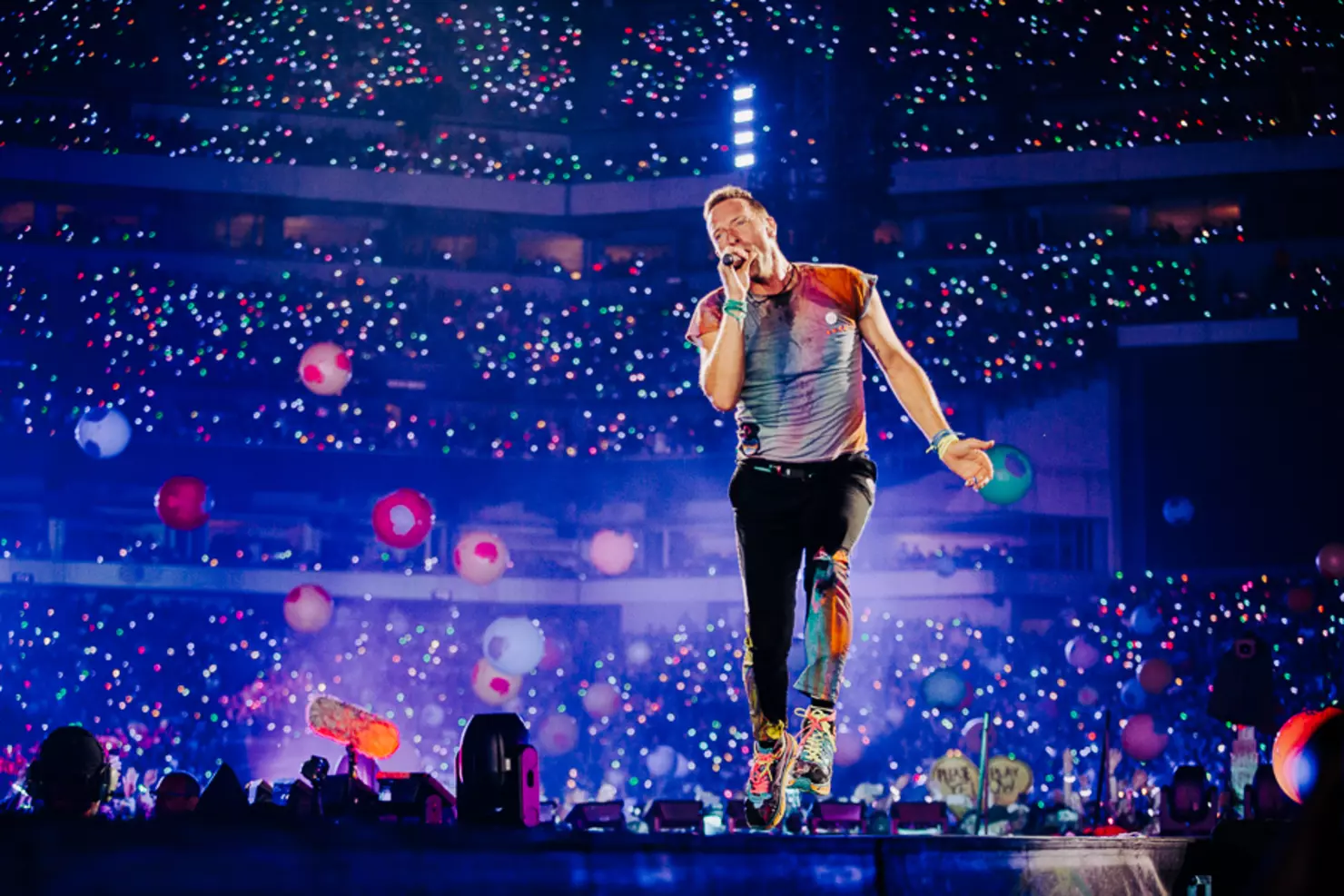 Jelang Konser Coldplay, Jam Operasional Transjakarta dan MRT Diperpanjang