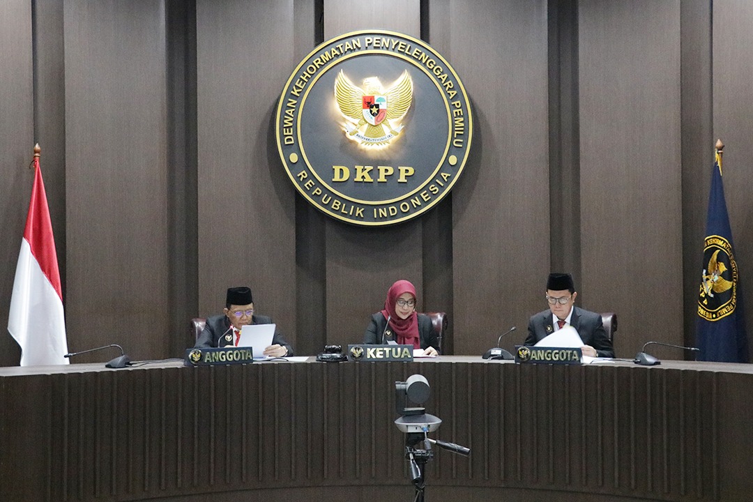 DKPP Copot Muhammad Agil Akbar Dari Jabatan Ketua Bawaslu Kota Surabaya