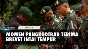 Bravo! Pangkostrad Letjen TNI Muhammad Saleh Mustafa Terima Brevet Kehormatan