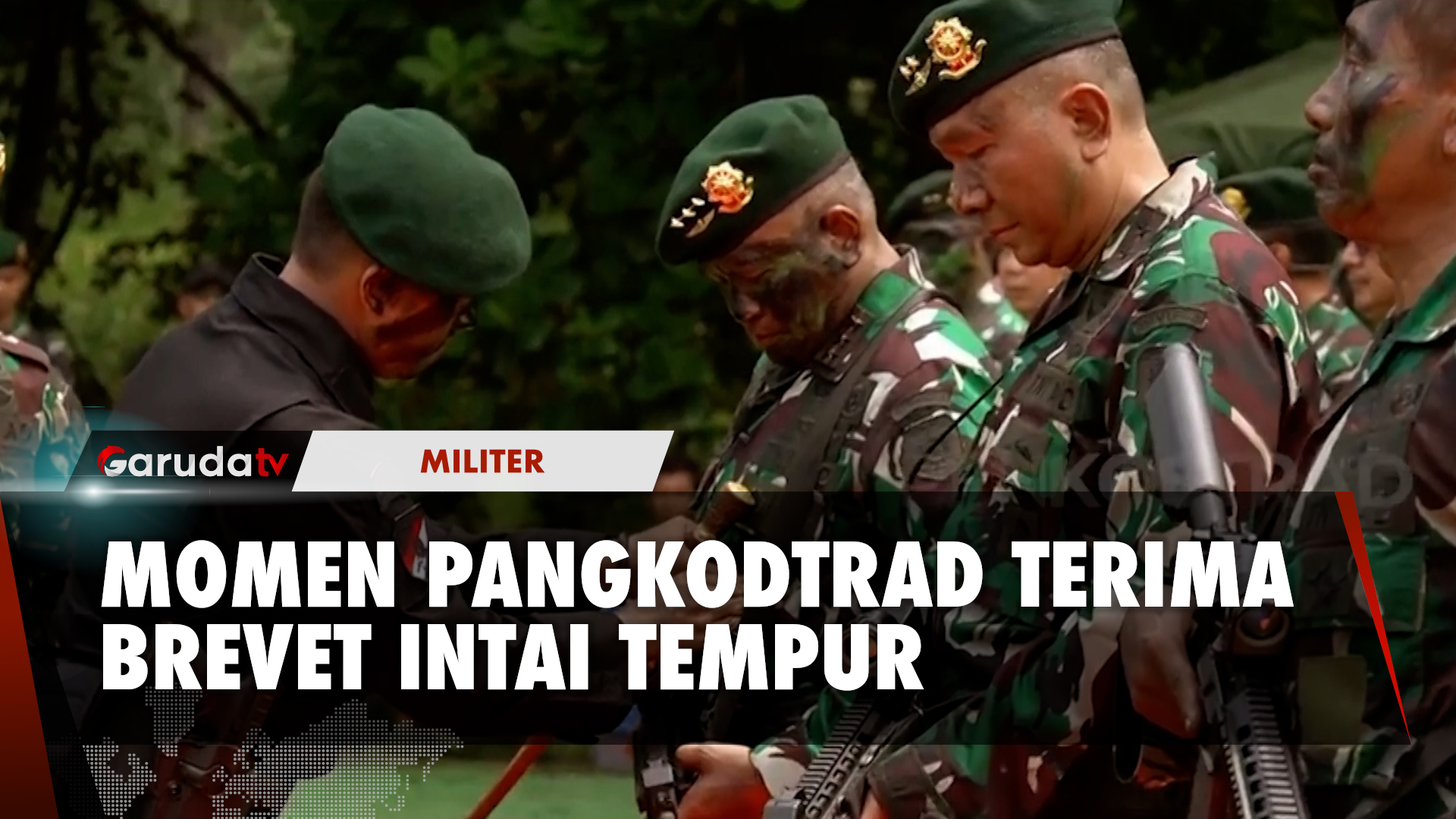 Bravo! Pangkostrad Letjen TNI Muhammad Saleh Mustafa Terima Brevet Kehormatan