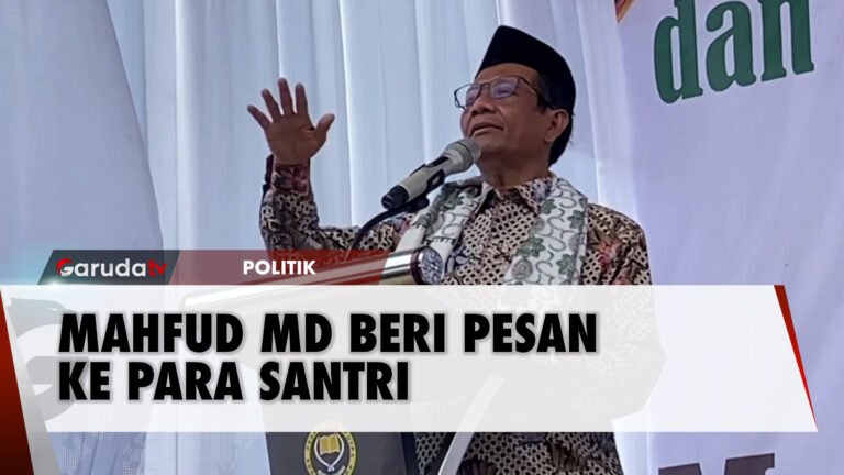 Mahfud MD Minta Anak Pesantren Tidak Boleh Minder dengan Sekolah Negeri