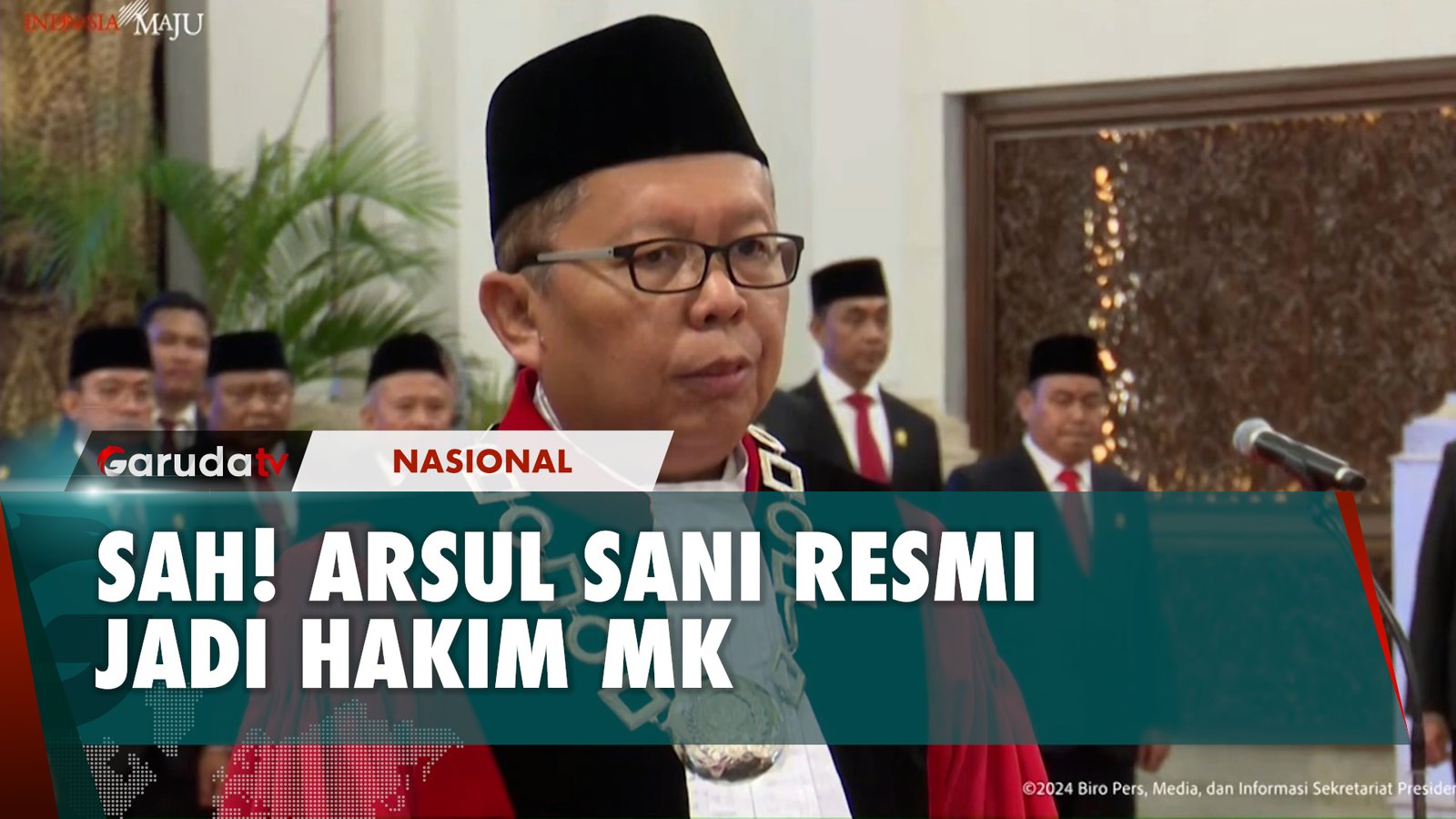 Ucap Sumpah di Depan Jokowi, Arsul Sani Resmi Jadi Hakim MK
