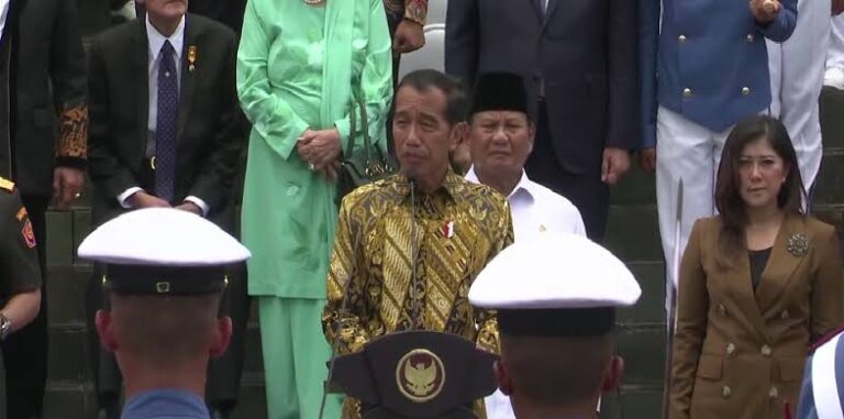 Presiden Jokowi dan Menhan Prabowo Hadiri Peresmian Gedung Graha Utama Akmil