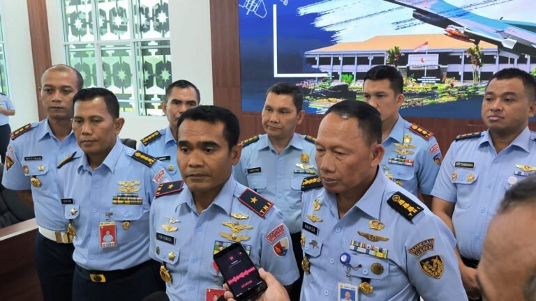 Lanud Roesmin Nurjadin Tempat Cetak Pilot Tempur Indonesia