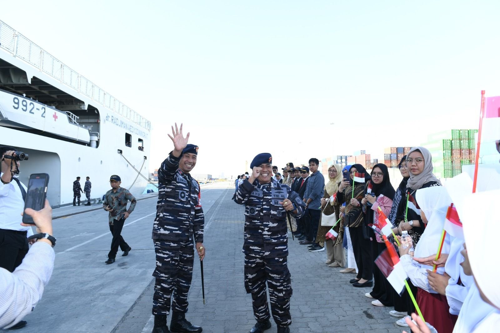 Usai Menjalankan Misi Kemanusiaan di Gaza, KRI dr Radjiman Wedyodiningrat Bertolak ke Tanah Air