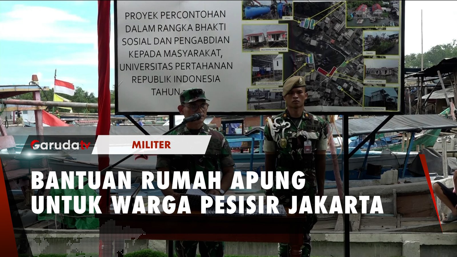 Kemenhan Serahkan Bantuan Rumah Apung Kepada Warga Pluit, Jakarta Utara