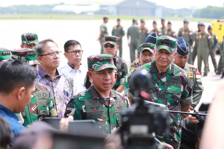 Panglima TNI Agus Subiyanto Lepas Bantuan Kemanusiaan ke Palestina