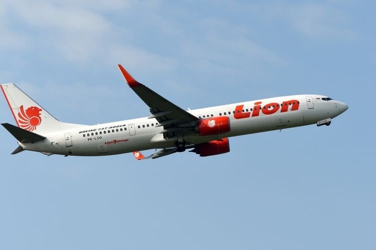 Bawa Rombongan Jemaah Umrah, Pesawat Lion Air Berputar-Putar Di Langit Binjai