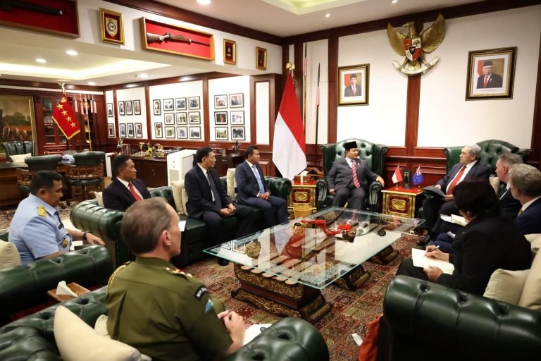 Menhan Prabowo Terima Kunjungan Kehormatan Minister of Foreign Affairs of New Zealand