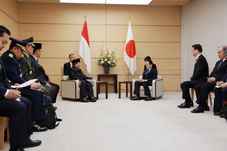 Bahas Peningkatan Kolaborasi, Menhan Prabowo Temui PM Jepang di Tokyo