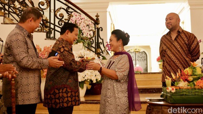 Doa Prabowo untuk Titiek Soeharto yang Ulang Tahun ke 65