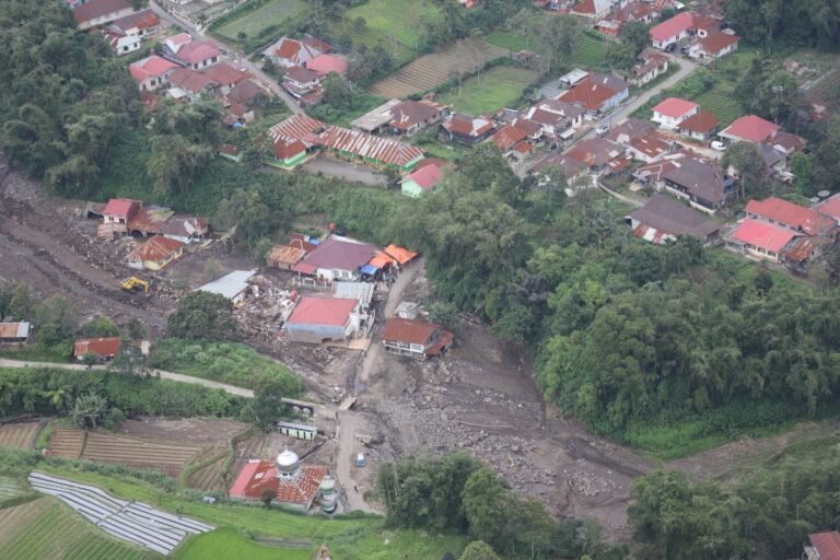 BNPB Lakukan Survei Aerial Lanjutan Observasi Titik Galodo