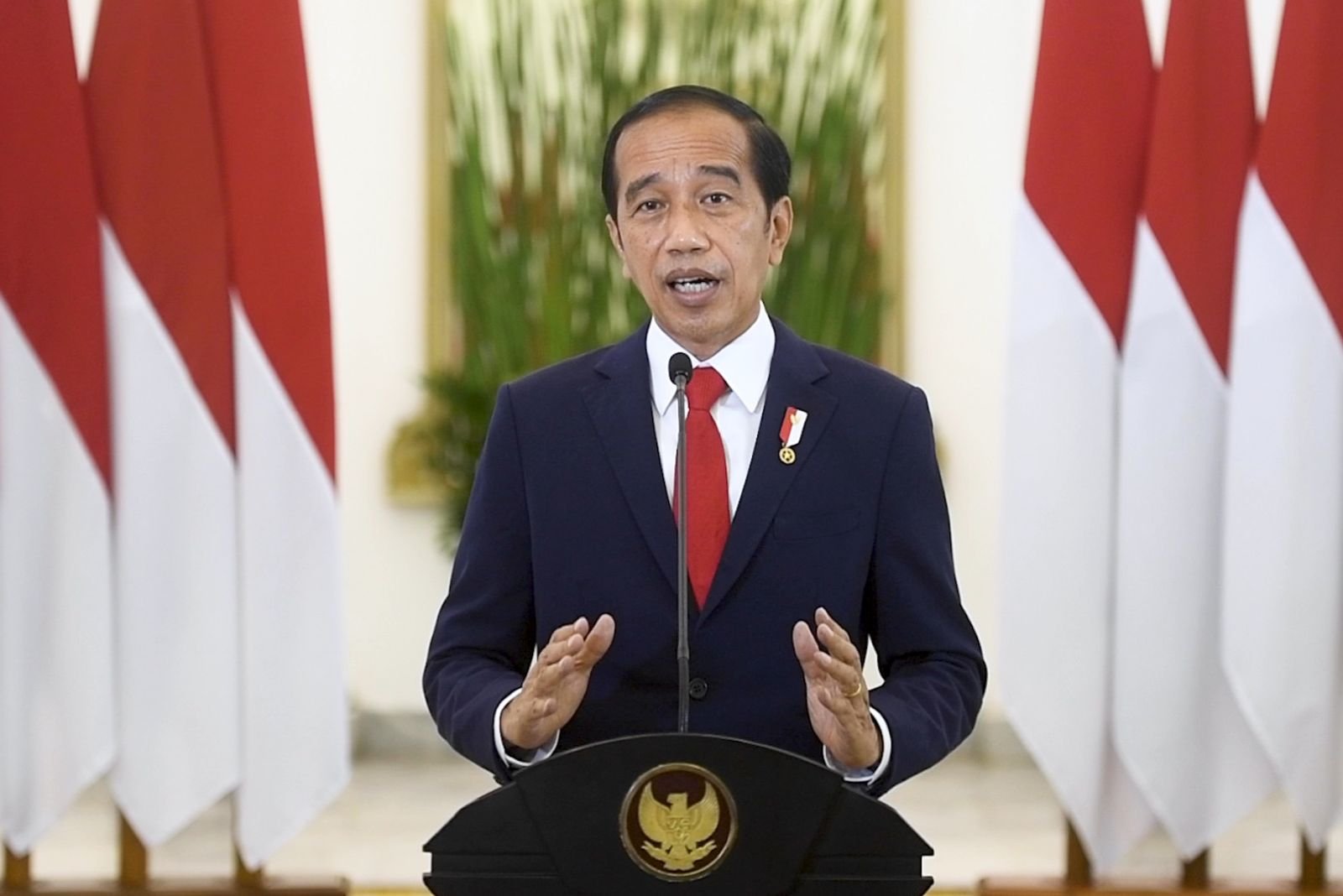 Presiden Jokowi Kenalkan Prabowo di Forum KTT WWF