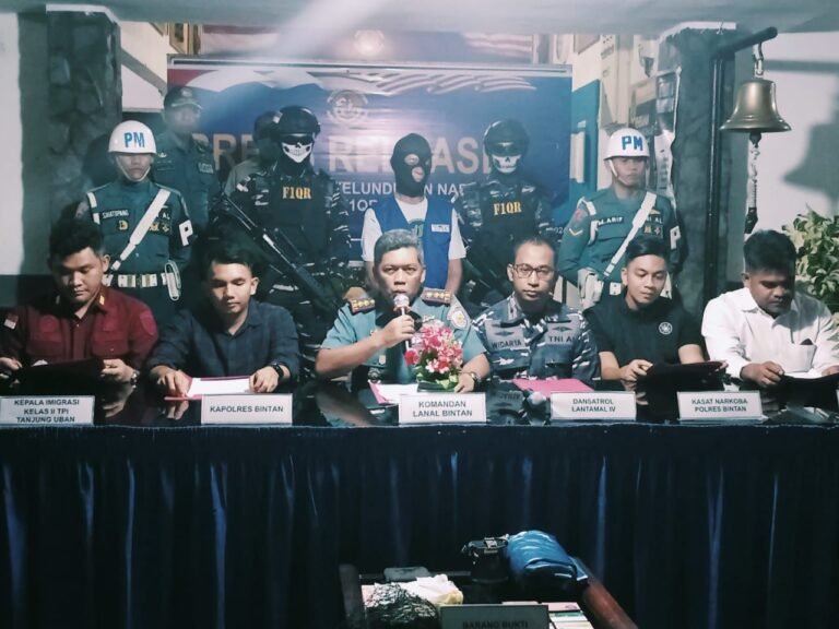 Prajurit Jalasena Gagalkan Penyelundupan Sabu Asal Negeri Jiran di Selat Riau
