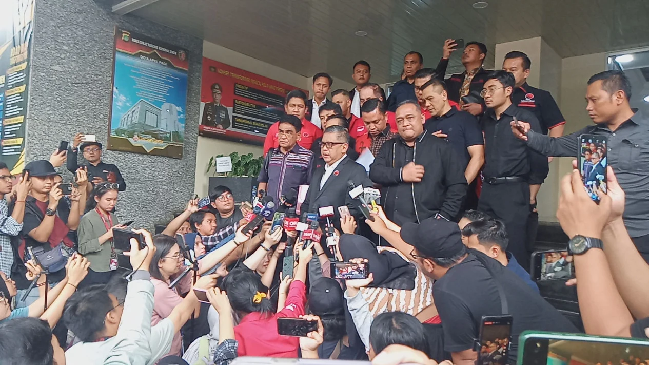 Dicecar Polisi Tiga Jam Soal Hoax, Hasto Akan Temui Dewan Pers