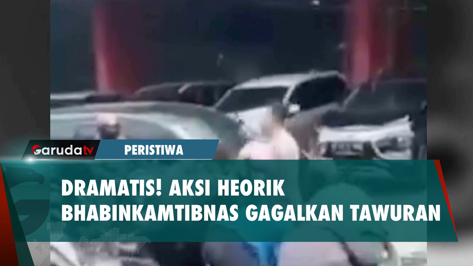 Momen Heroik Bhabinkamtibnas Bubarkan Tawuran Remaja Viral di Sosial Media