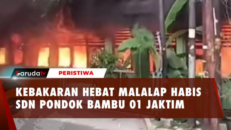 Kebakaran Hebat di SDN Pondok Bambu 01 Jaktim, 500 Orang Dievakuasi
