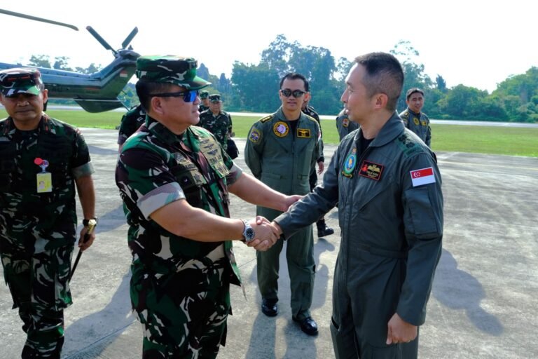 Kaskoopsudnas Tinjau Latihan Gabungan TNI AU dan RSAF di Lanud Roesmin Nurjadin