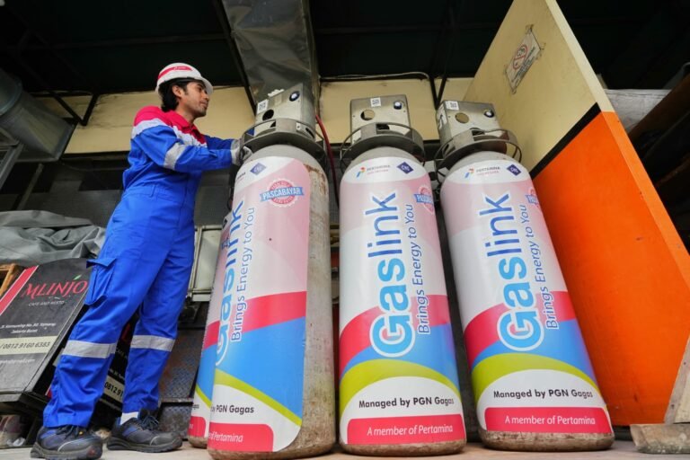 Gas Bumi Beyond Pipeline CNG Subholding Gas Pertamina Mengalir di Balikpapan