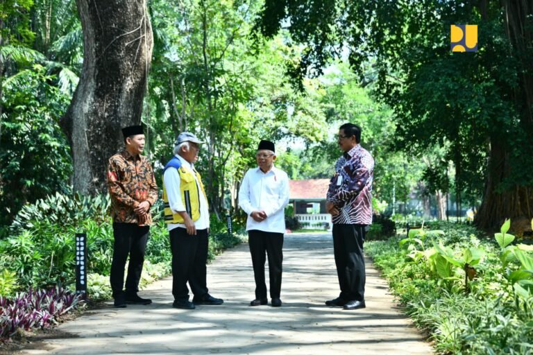 Wapres Ma'ruf Amin Resmikan Penataan Taman Balekambang Surakarta