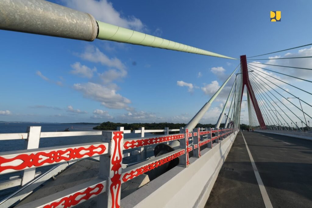 Peresmian Jembatan Pulau Balang dan Jalan Bebas Hambatan Akses IKN oleh Presiden Jokowi