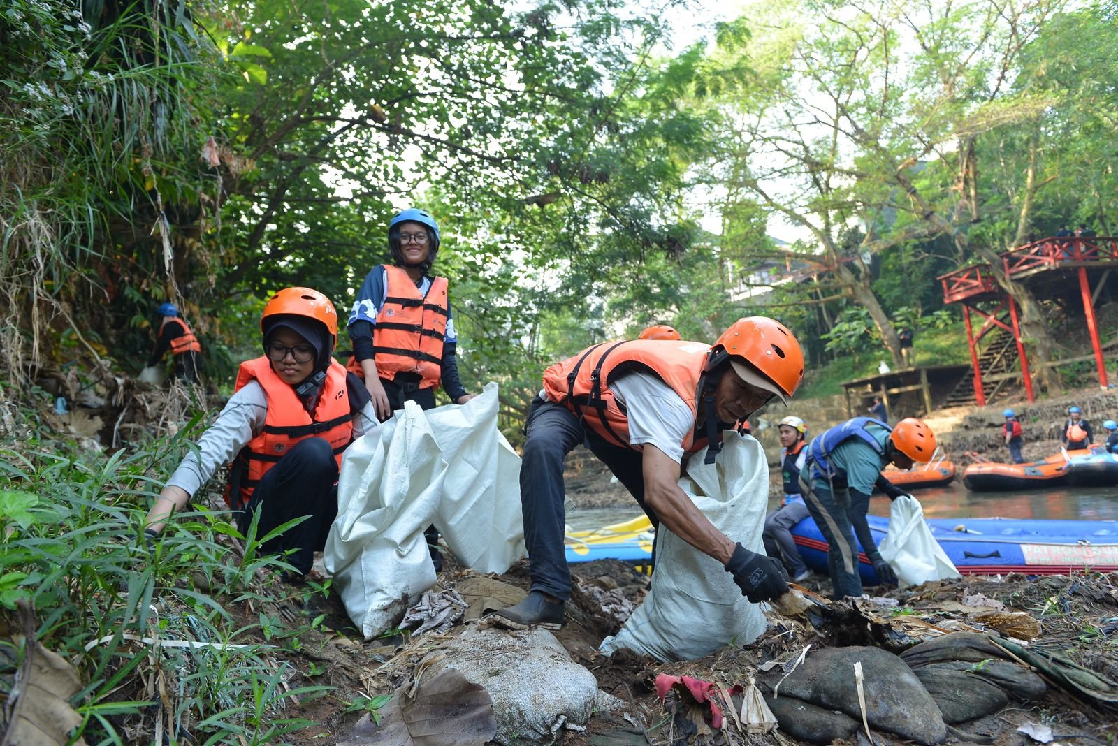 Arung Edukasi Sungai Ciliwung : Langkah Nyata PGN Menuju Sungai Bersih dan Berkelanjutan