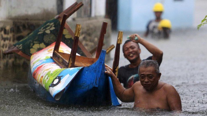 Pray For Gorontalo, Banjir Rendam 2 Ribu Rumah, Ketinggian Air Mencapai Setengah Meter