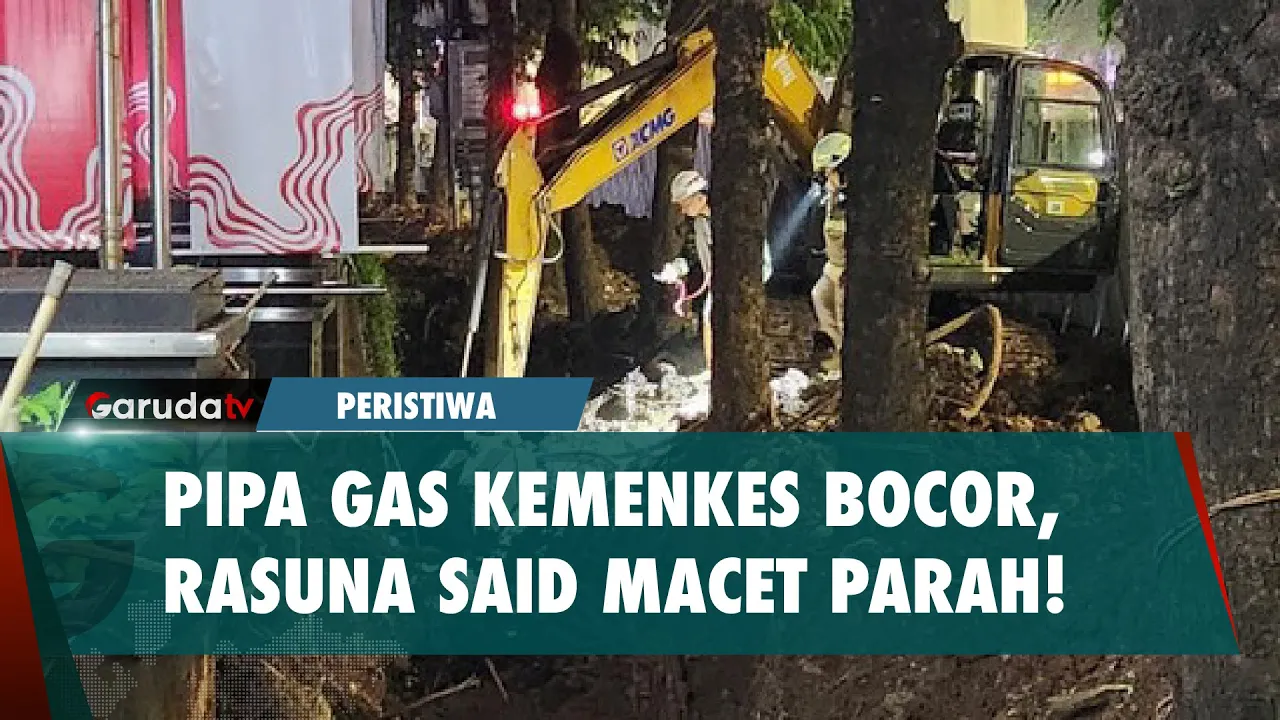 Rasuna Said Macet Gegara Pipa Kemenkes Bocor!