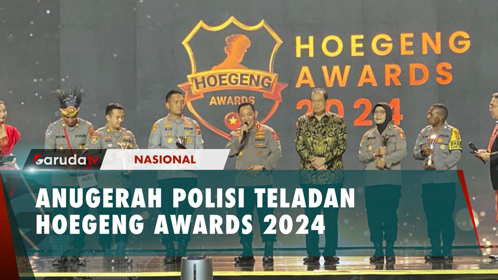 Momen Penganugerahan Polisi Teladan Hoegeng Award 2024