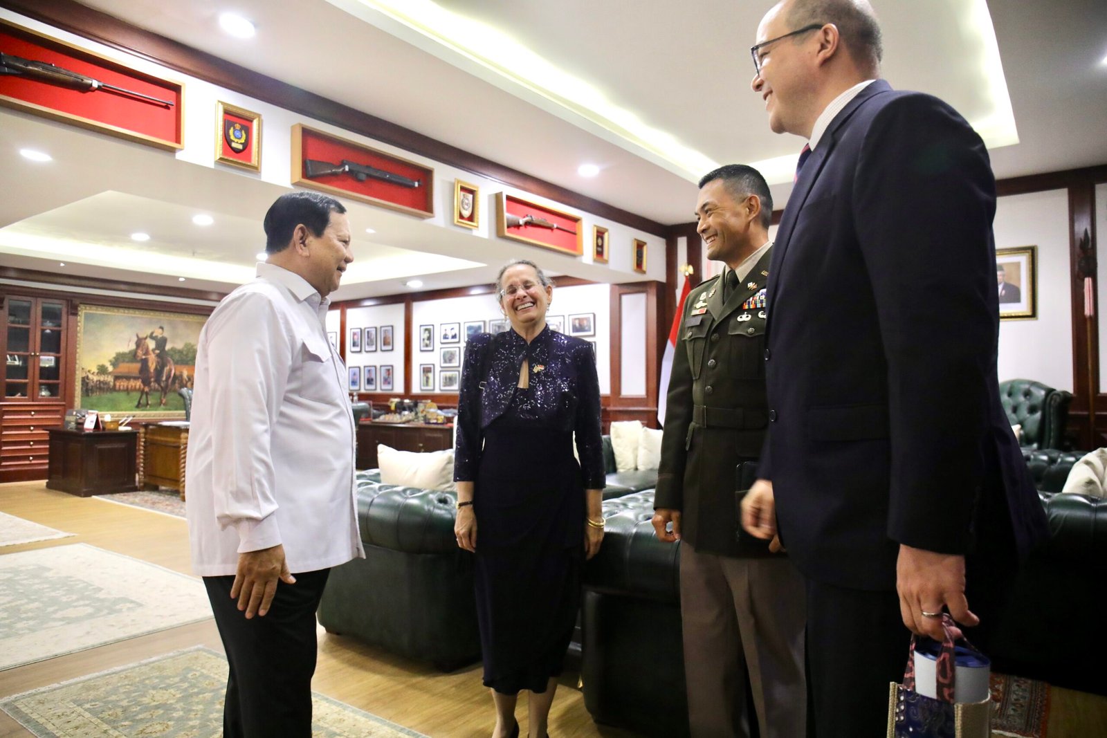 Perkuat Kemitraan Indonesia-AS, Dubes AS Temui Menhan Prabowo 2 Perkuat Kemitraan Indonesia-AS, Dubes AS Temui Menhan Prabowo