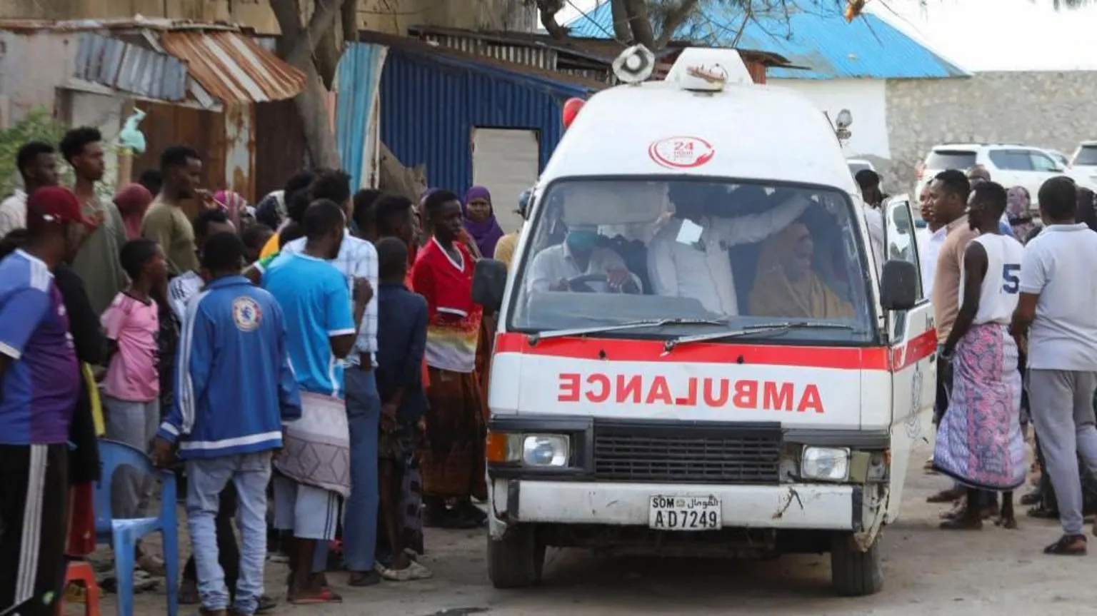 Serangan Bunuh Diri dan Penembakan di Ibu Kota Somalia Tewaskan 32 Orang