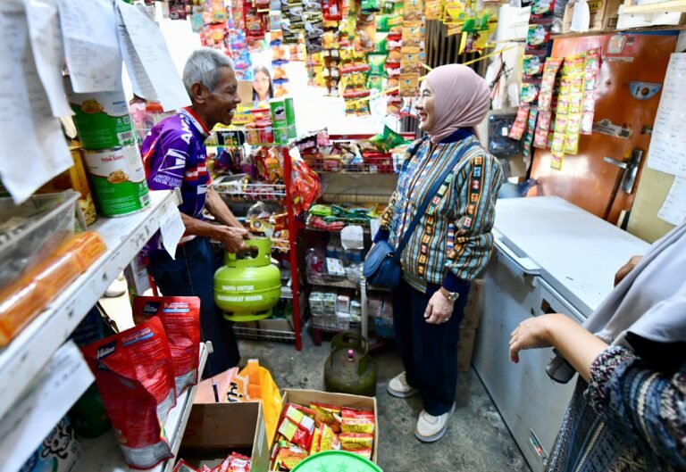 Pastikan Ketersediaan Elpiji 3 Kg, Dirut Pertamina Nicke Widyawati Turun Langsung ke Surakarta