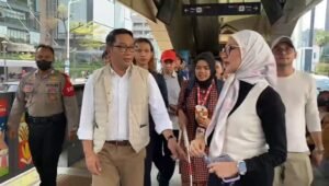 Ridwan Kamil Siap Pasang AC di Halte TransJ untuk Meningkatkan Mood Penumpang