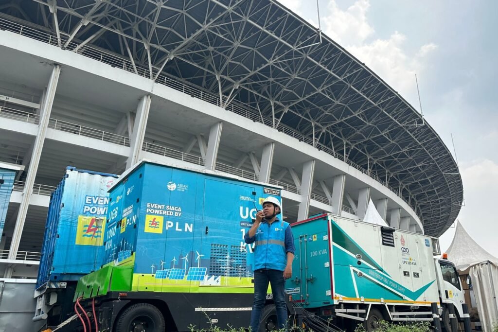 PLN Pastikan Listrik Andal Tanpa Gangguan di Laga Bersejarah Timnas Indonesia