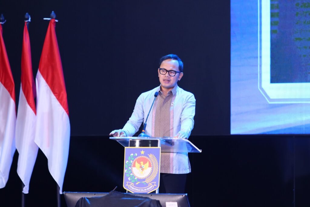 Data Kependudukan: Kunci Menuju Indonesia Sebagai 5 Besar Ekonomi Dunia di 2045 2 Data Kependudukan: Kunci Menuju Indonesia Sebagai 5 Besar Ekonomi Dunia di 2045