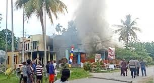 Kantor BKPSDM Papua Selatan Dibakar Massa