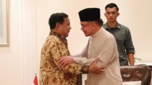 Presiden Prabowo Subianto dan Anwar Ibrahim (Biro Humas Setjen Kemhan)