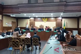 Sidang pemeriksaan saksi kasus dugaan suap dan grarifikasi atas vonis bebas Ronald Tannur (ANTARA)